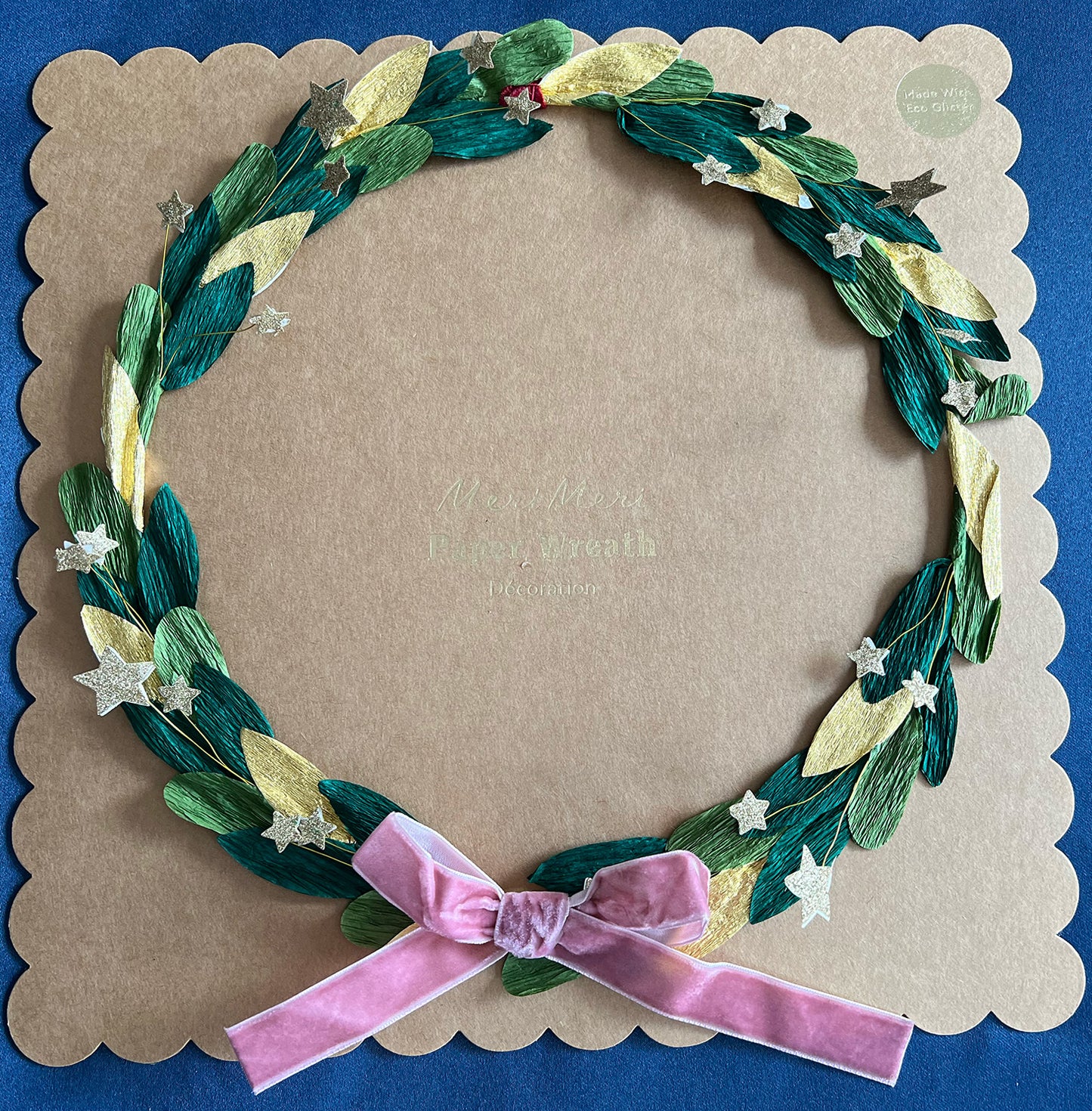 DELICATE SPARKLE AND LEAF WREATH